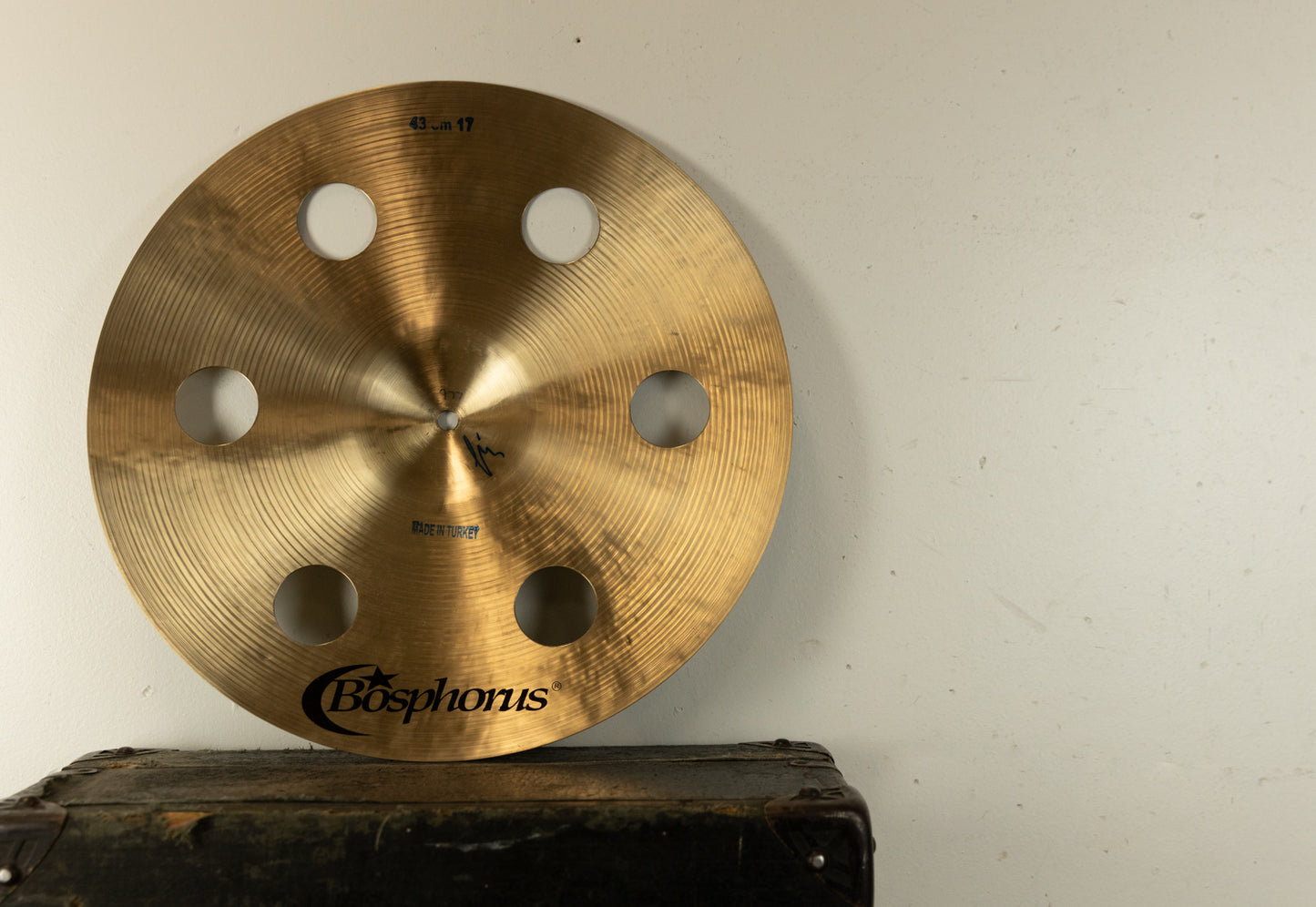 Bosphorus Cymbals 17" Traditional FX 6 Hole Crash Cymbal 977g