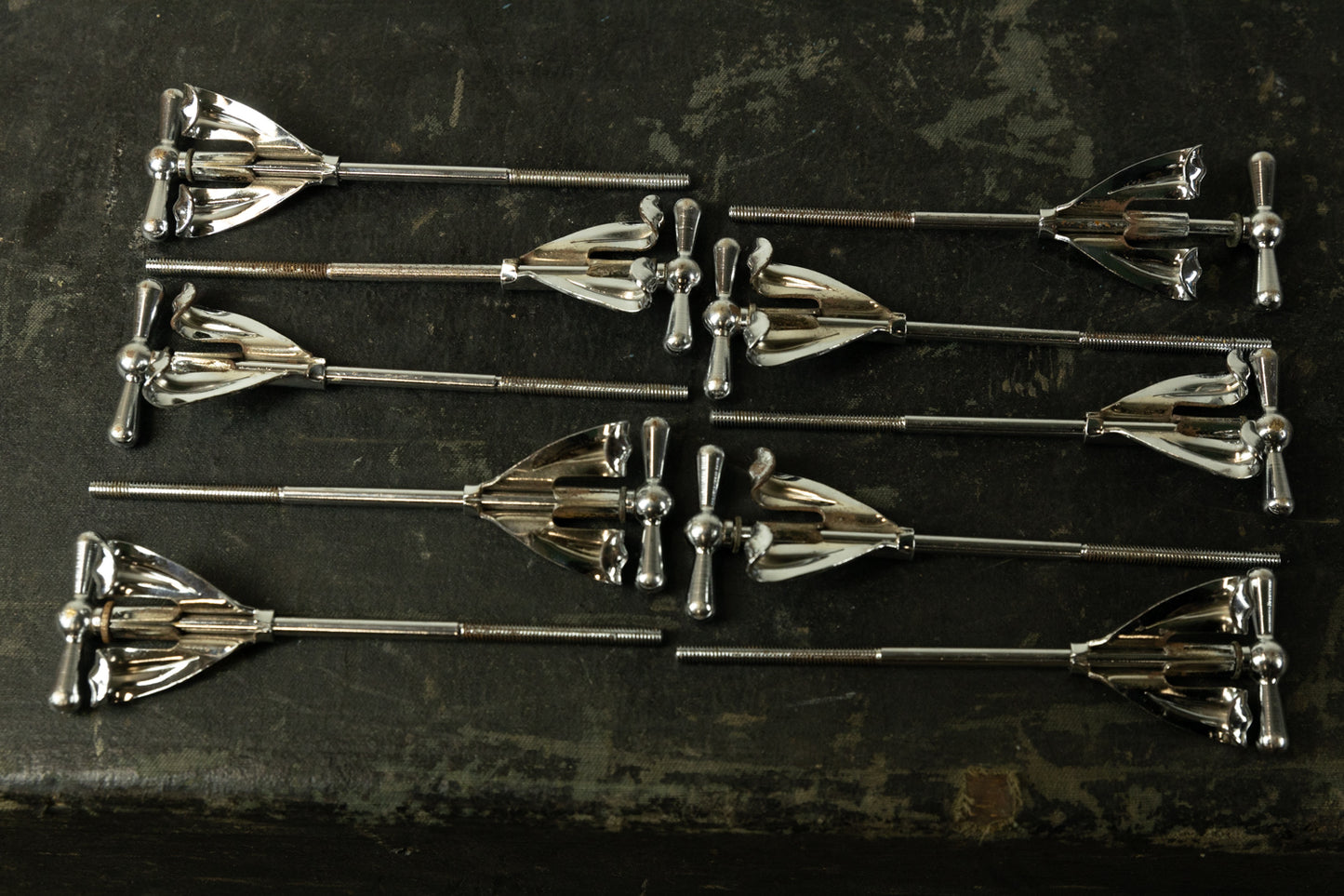 Ludwig Bow Tie Club Date Claws and T-Handles (10)