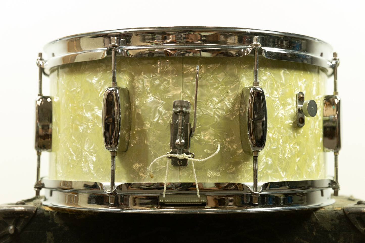 1950s Rogers 6.5x14 White Marine Pearl Holiday Snare Drum