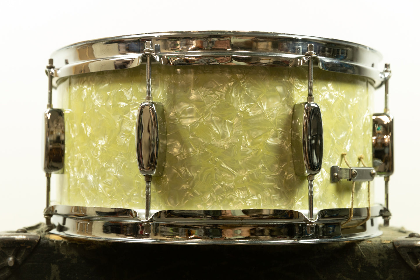 1950s Rogers 6.5x14 White Marine Pearl Holiday Snare Drum