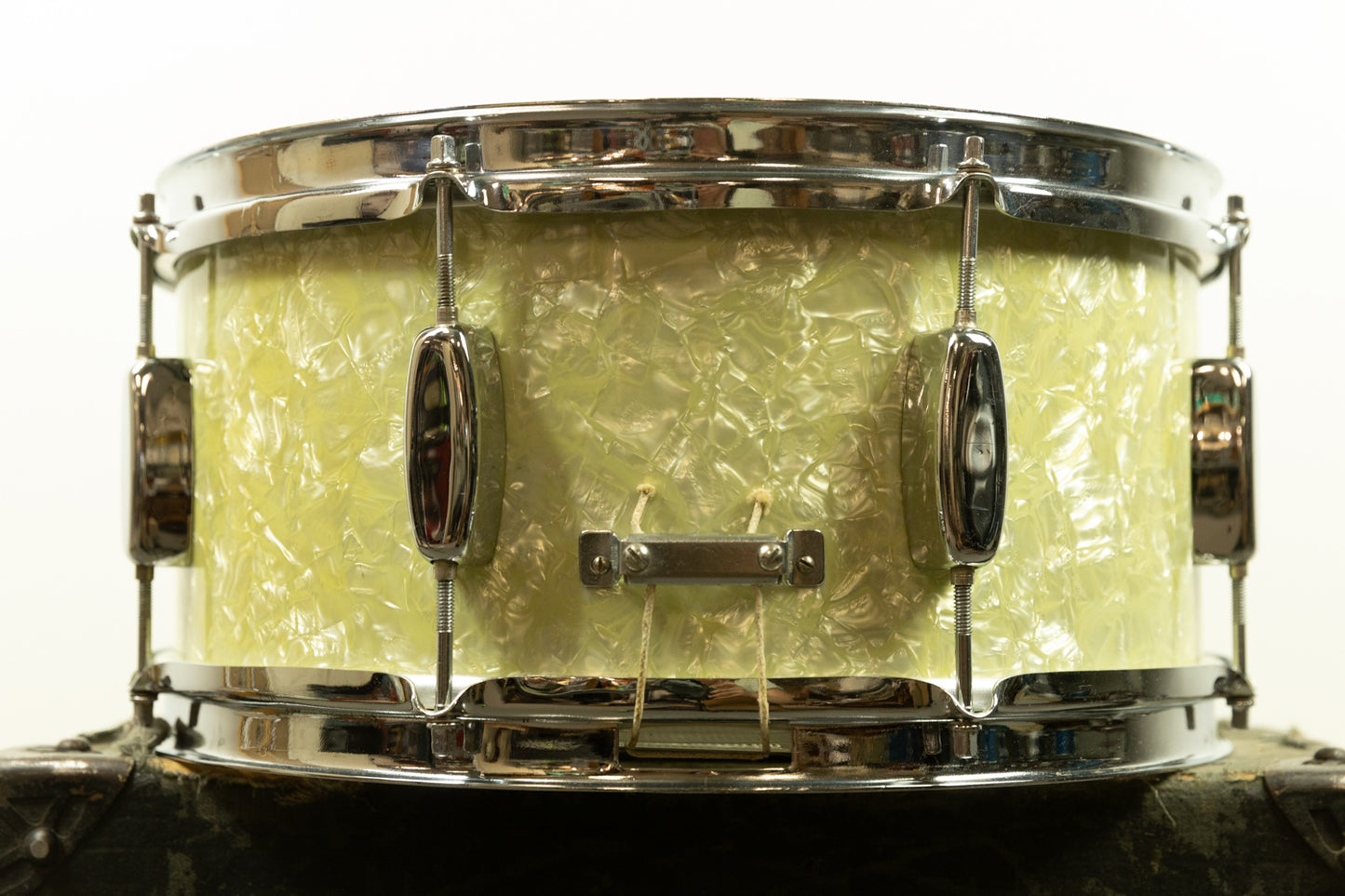 1950s Rogers 6.5x14 White Marine Pearl Holiday Snare Drum