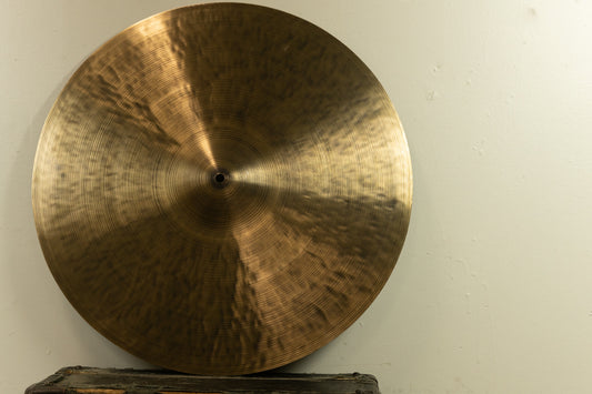 Leon 22" Modern Vintage Swing With Taper Ride Cymbal 2800g