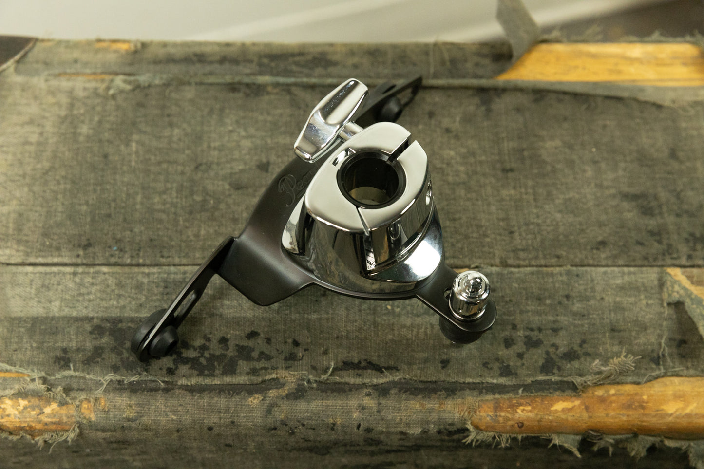 Pearl Opti-Loc Tom Mount