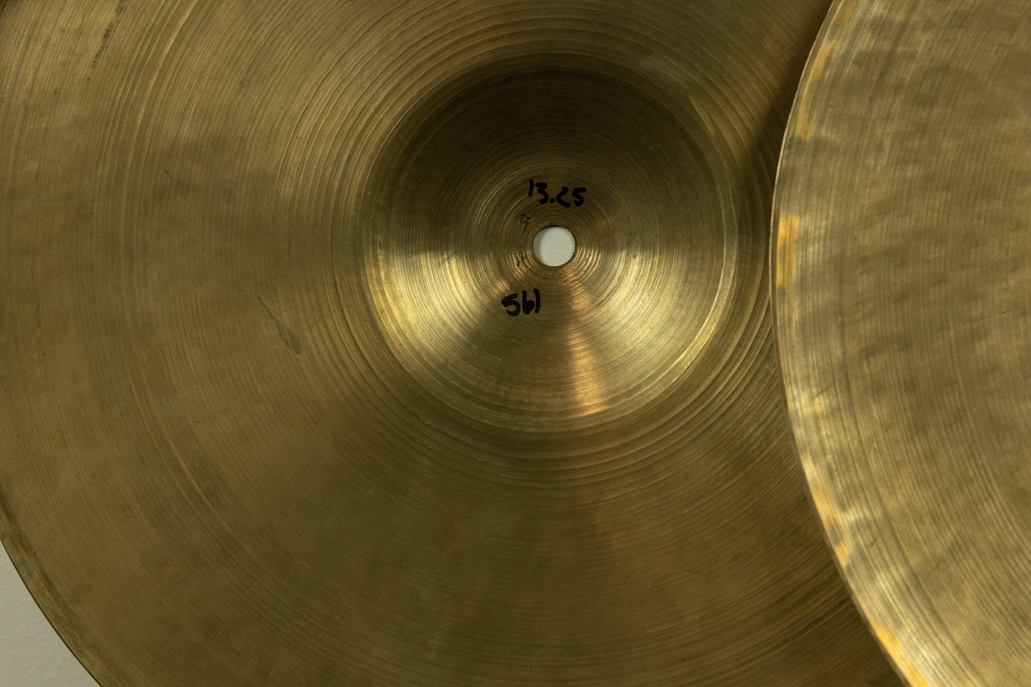 Vintage Zildjian A 13.25 Trans Stamp Paper Thin Hi Hat Cymbals 542g 561g