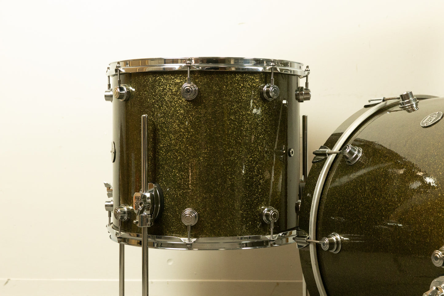 DW Performance Series "Pewter Sparkle" Drum Set