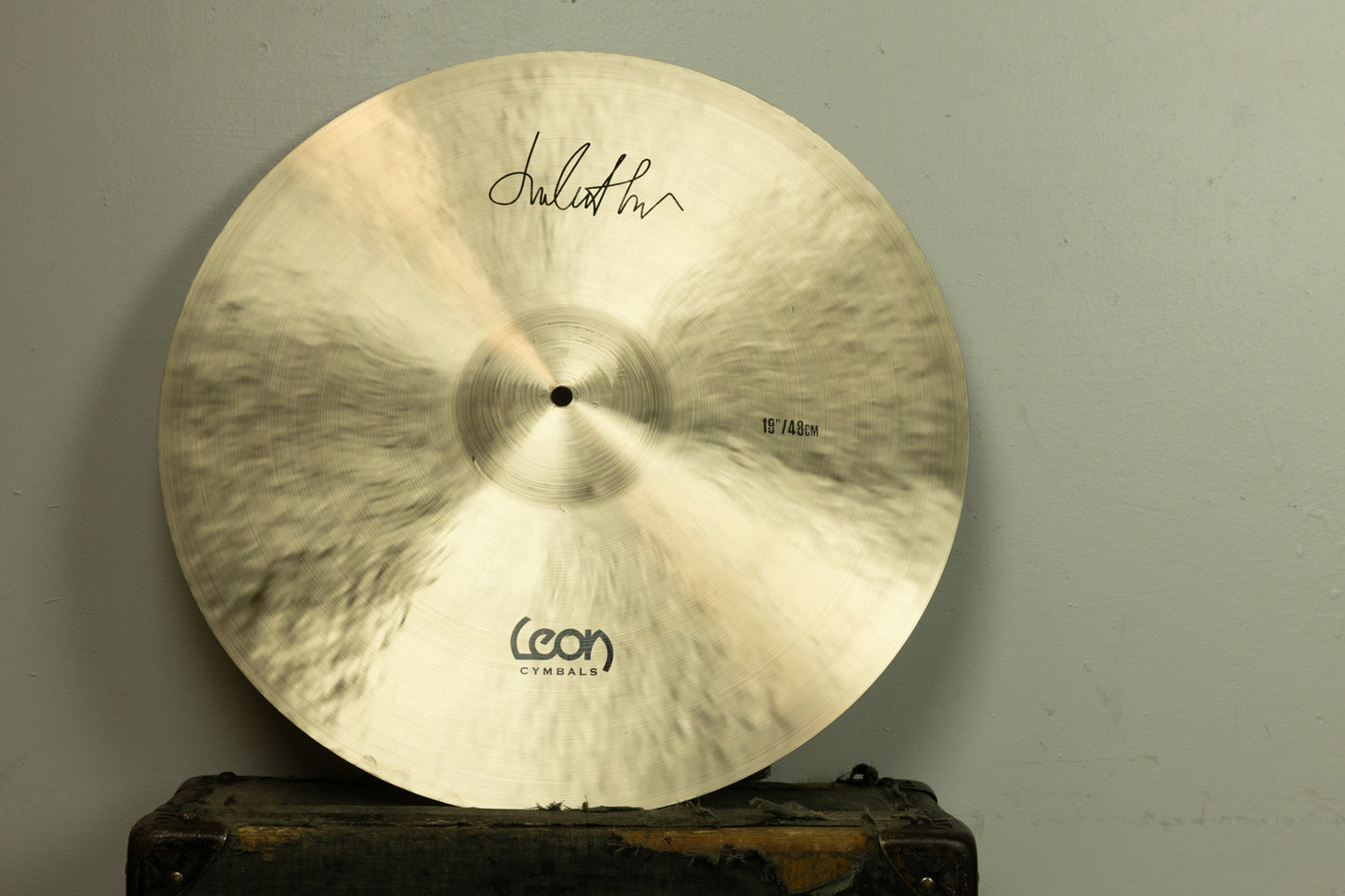 Leon 19" Classic Thin Crash Cymbal 1520g