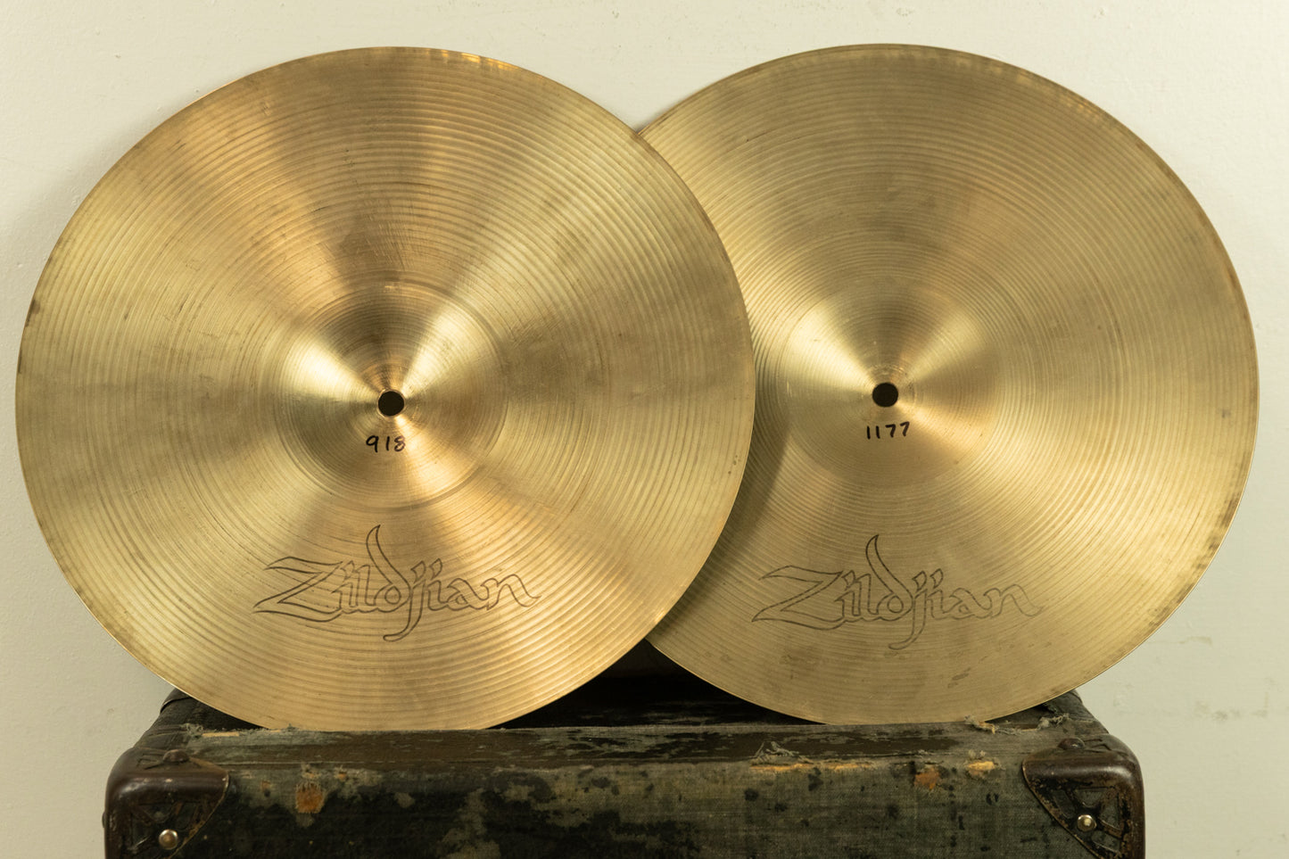 1970s Zildjian 14 A Hollow Logo New Beat Hi Hat Cymbals 918g 1177g