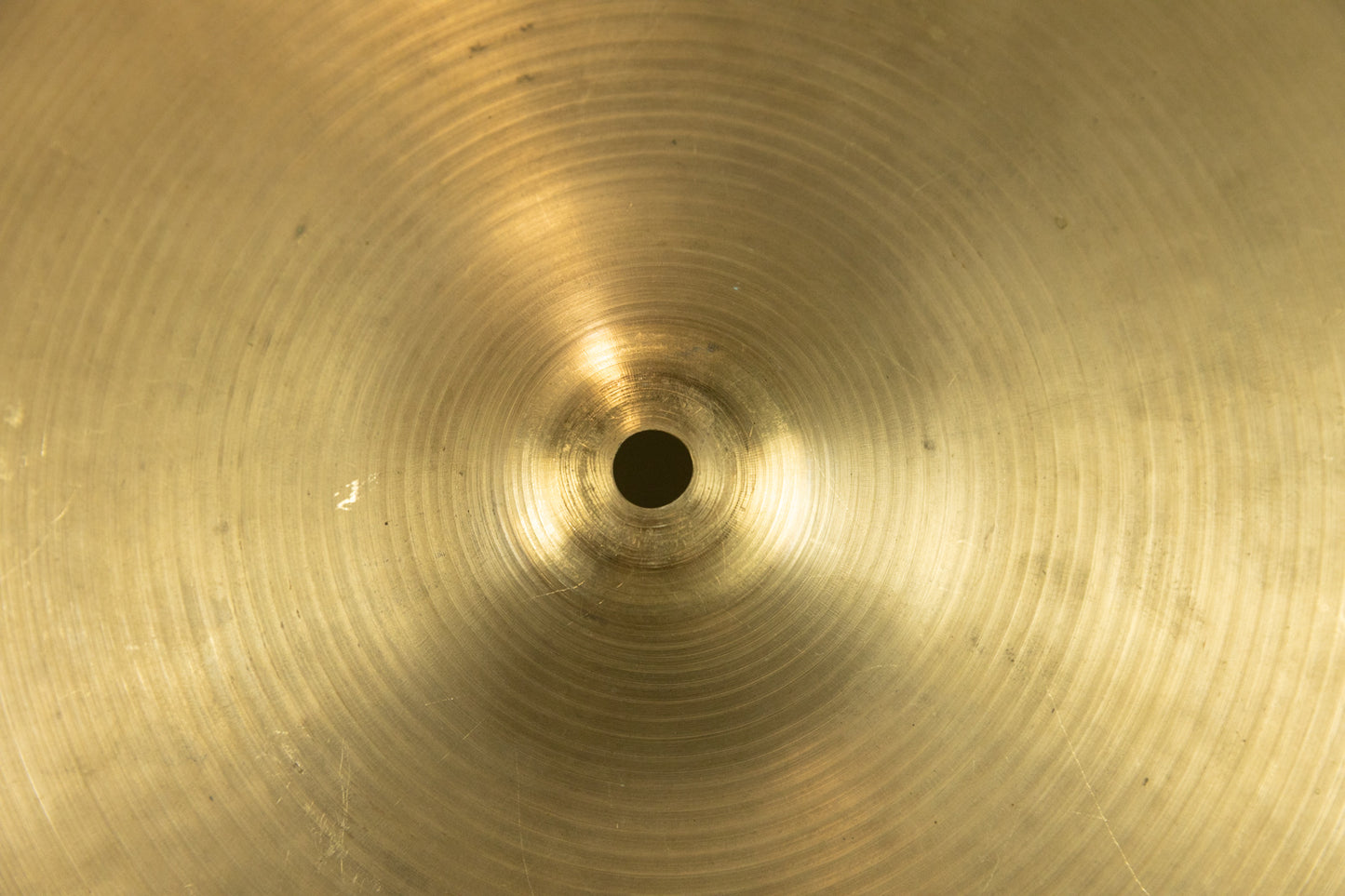 1970s Zildjian 14 A Hollow Logo New Beat Hi Hat Cymbals 918g 1177g