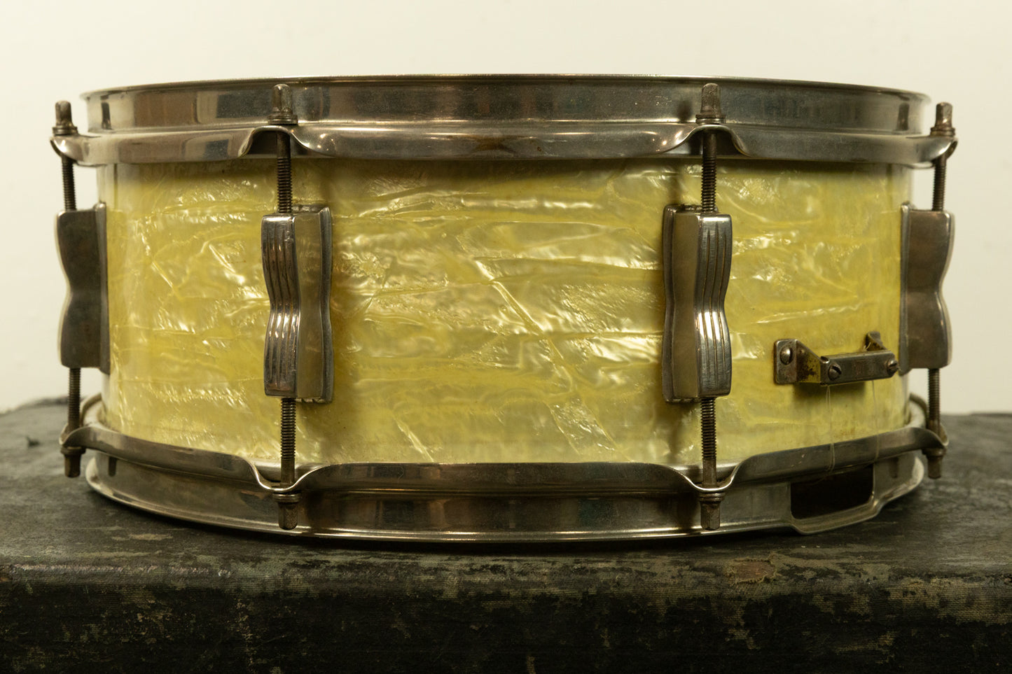 1956 WFL 5.5x14 Buddy Rich Super Classic White Marine Pearl Snare Drum