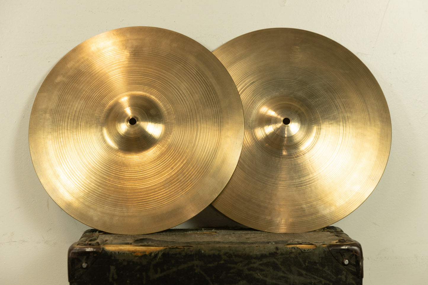 1950s Zildjian 15" A Thin Hi Hat Cymbals 1009g 1039g
