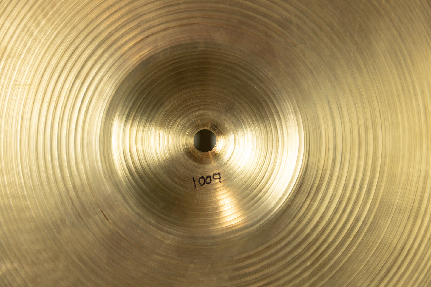 1950s Zildjian 15" A Thin Hi Hat Cymbals 1009g 1039g