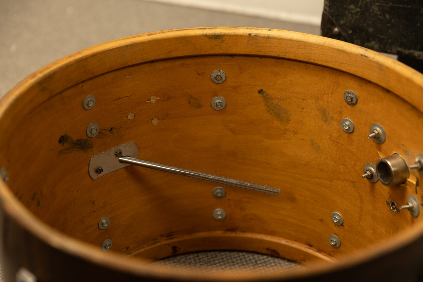 1960s Leedy 14x18" Walnut Lacquer Bass Drum