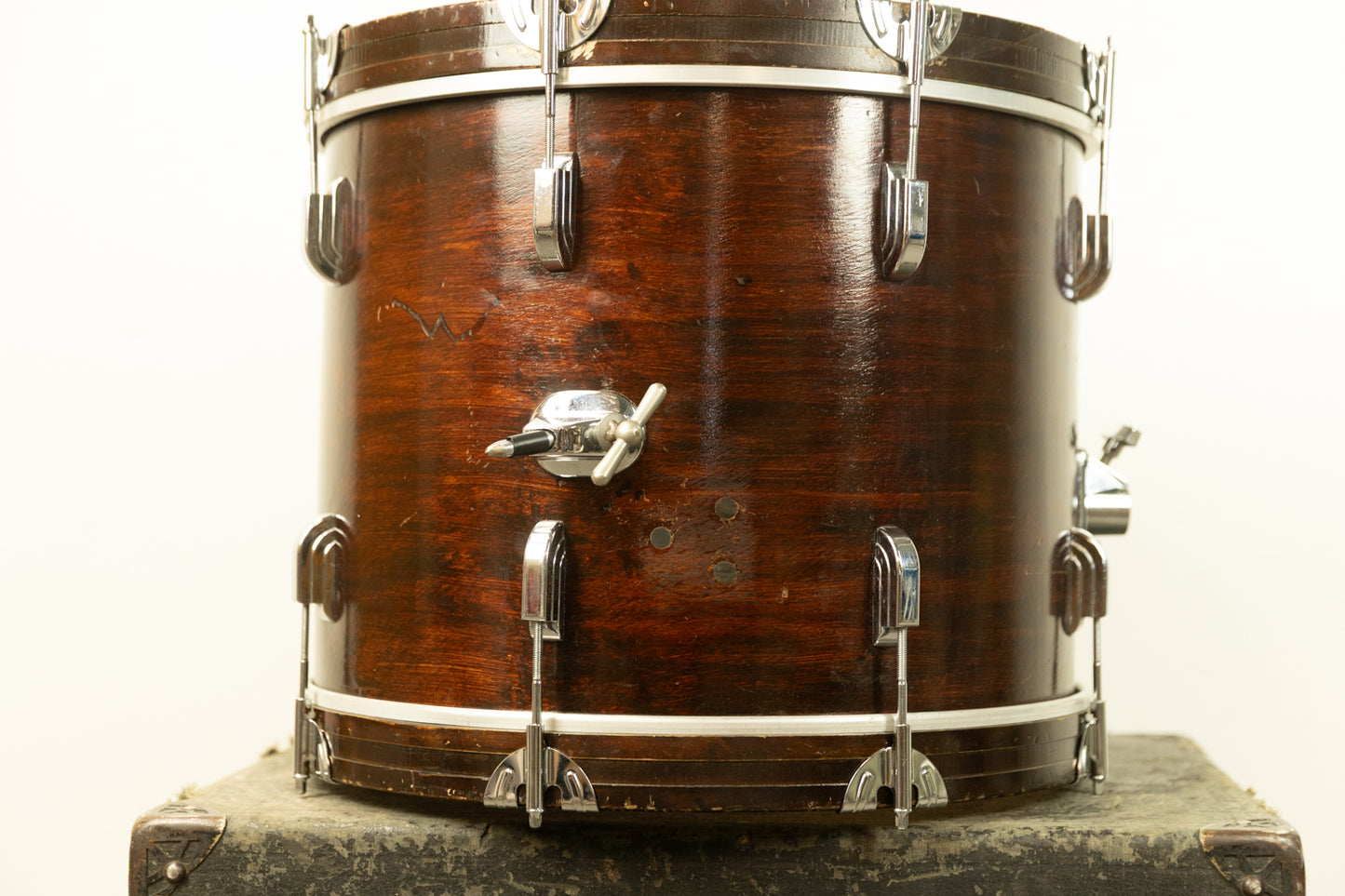 1960s Leedy 14x18" Walnut Lacquer Bass Drum