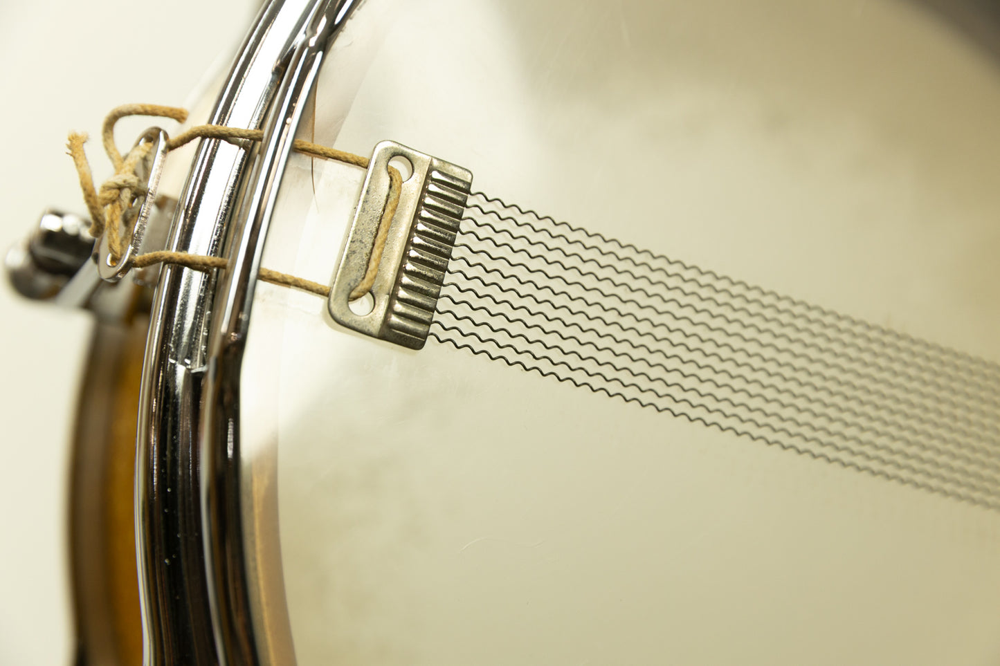 1960s Leedy 5x14 Sparkling Gold Pearl Utility Snare Drum