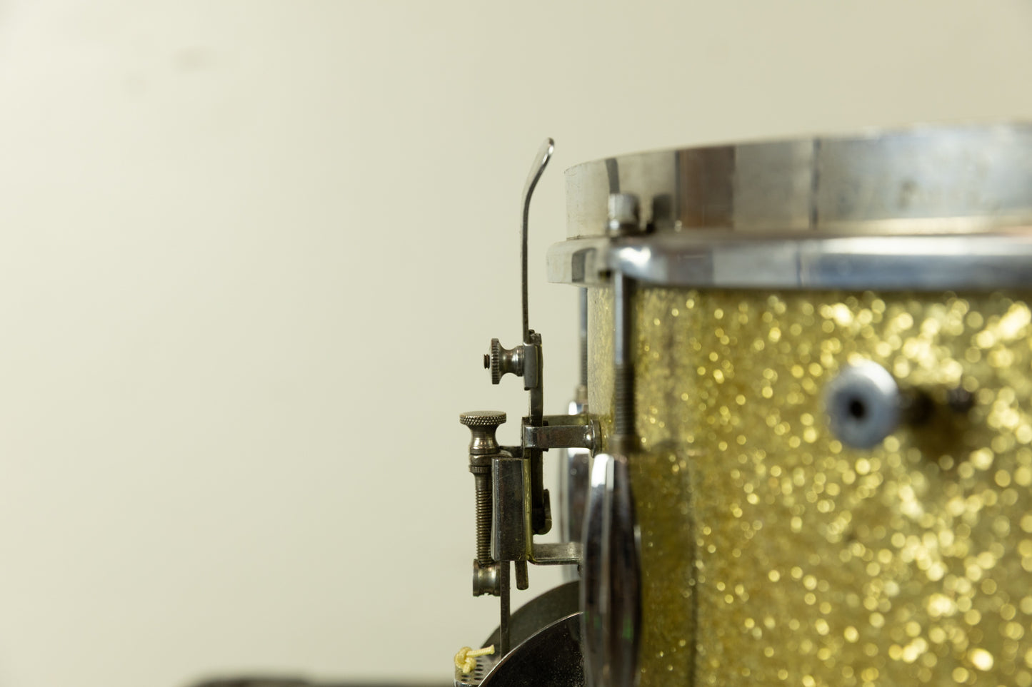 1940s Slingerland 6.5x14 Sparkling Gold Pearl Gene Krupa Radio King Snare Drum