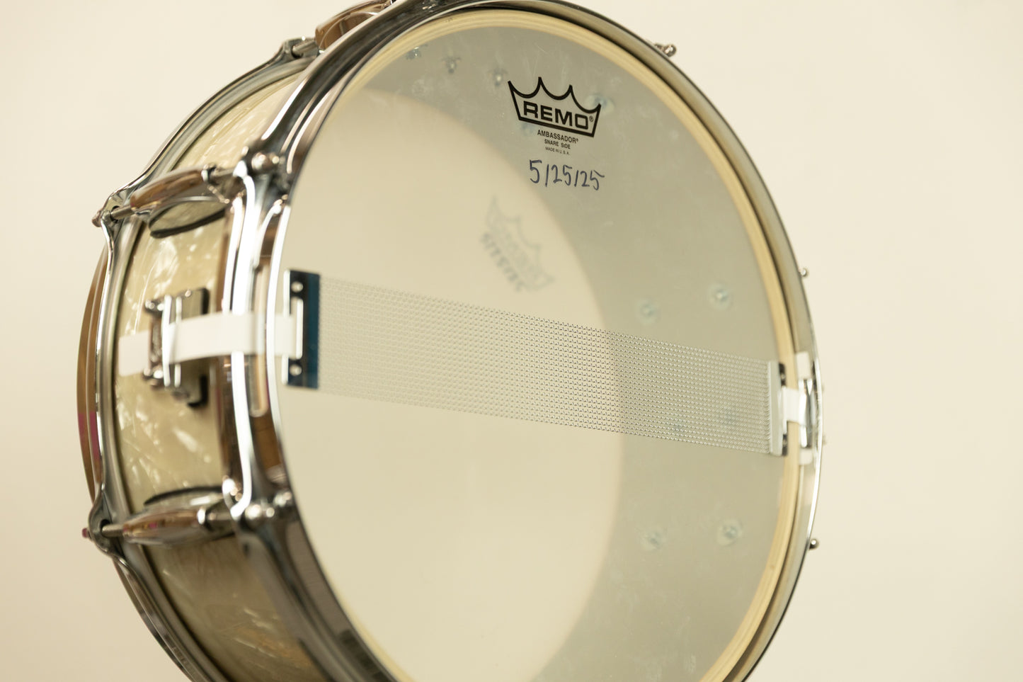 Gretsch 5x14 Renown White Marine Pearl Snare Drum