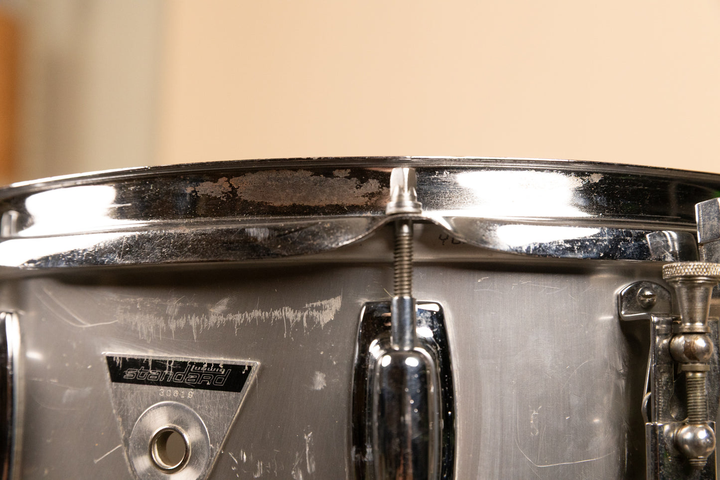 Vintage Ludwig 5x14 Standard Aluminum Snare Drum