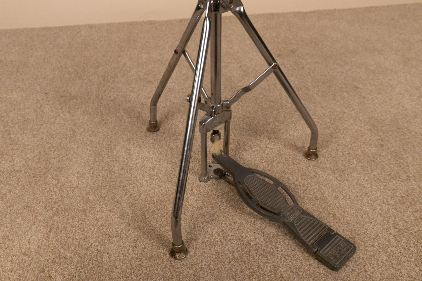 Vintage Ludwig No. 1130 Atlas Button Feet Hi Hat Stand