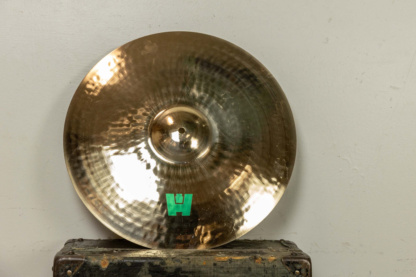 Hawthorne 18" Brilliant Crash Cymbal 1303g