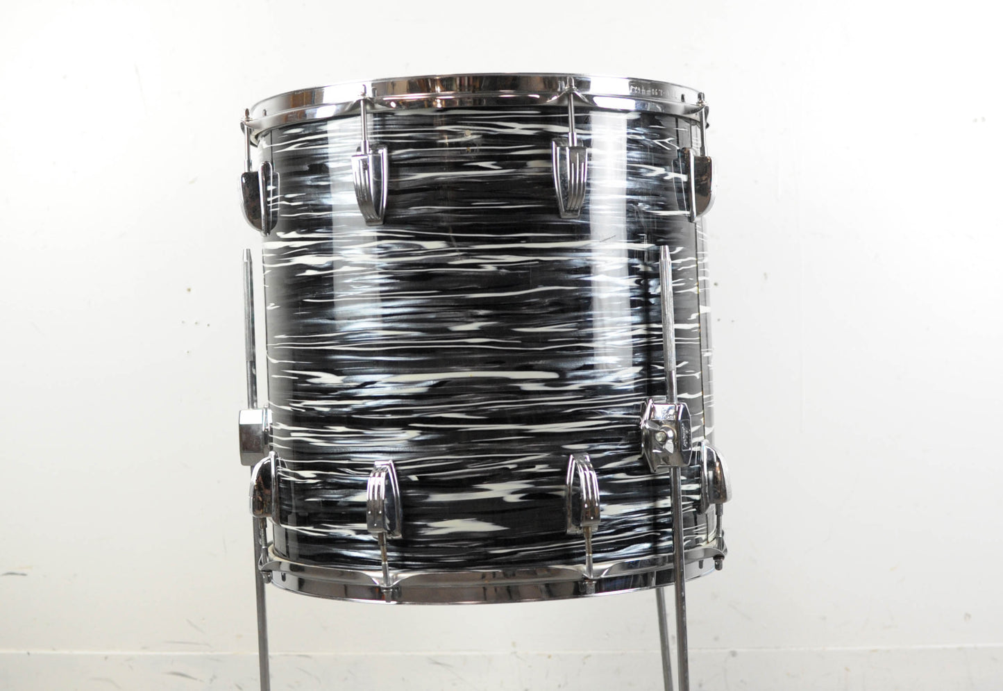 1970s Ludwig 16x16 Oyster Black Pearl Floor Tom