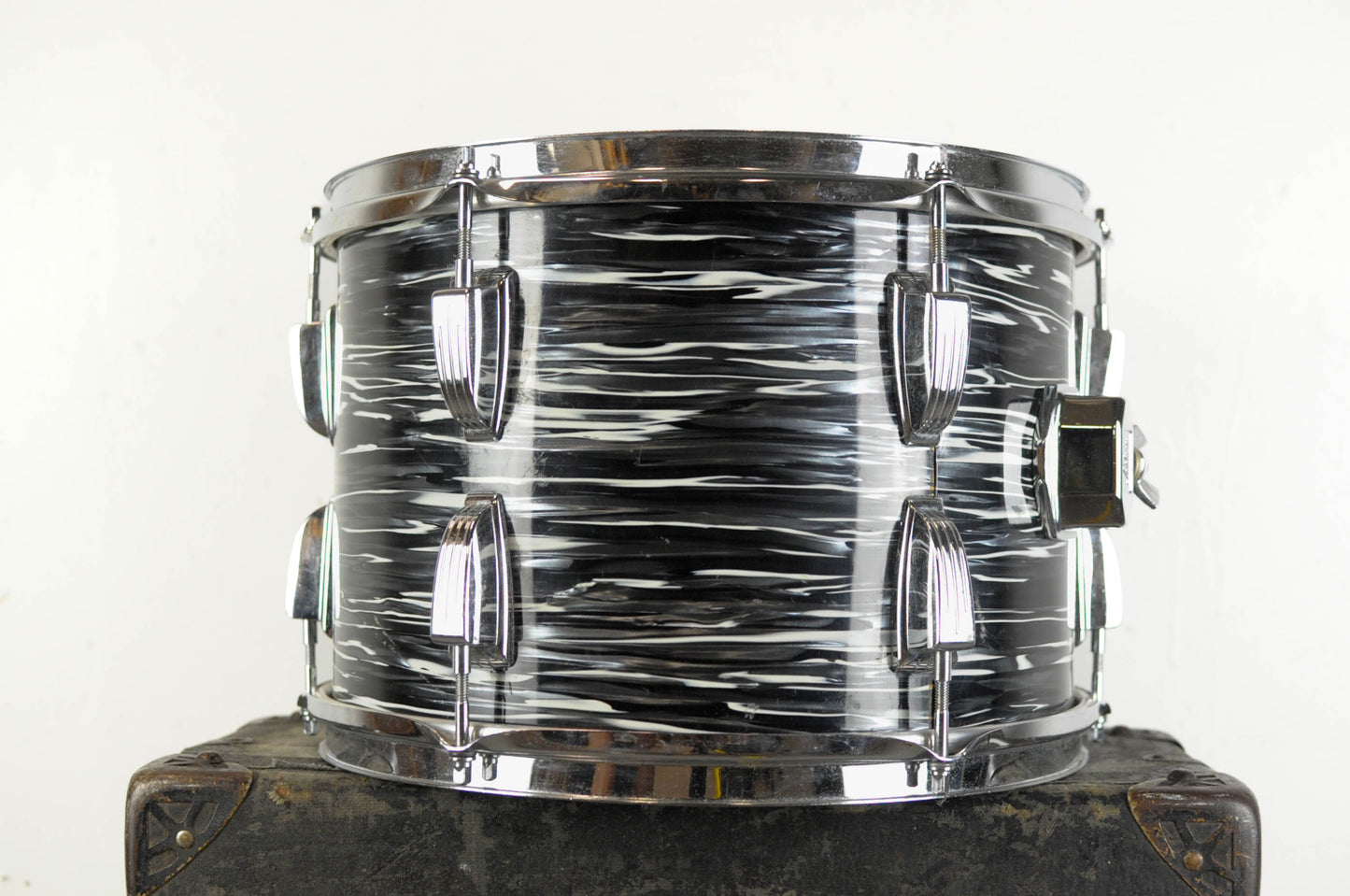 1970s Ludwig 9x13 Oyster Black Pearl Tom