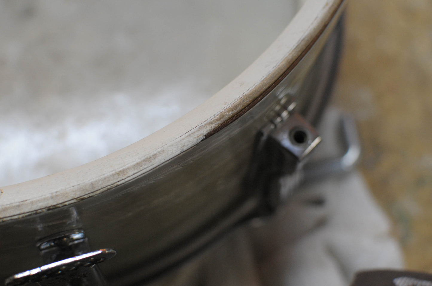 1960s Ludwig 5x14 Pre-Serial White Marine Pearl Pioneer Snare Drum