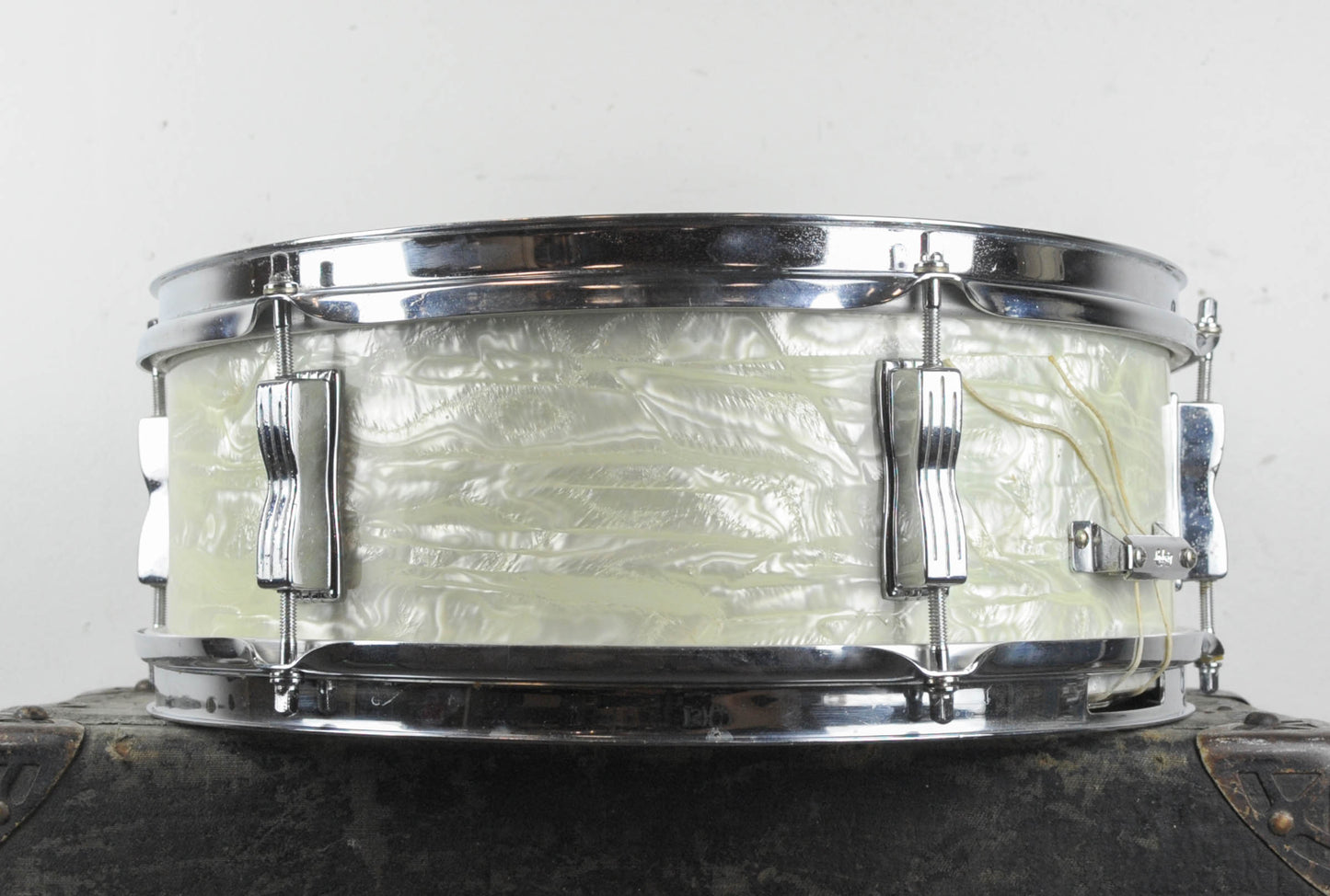 1960s Ludwig 5x14 Pre-Serial White Marine Pearl Pioneer Snare Drum