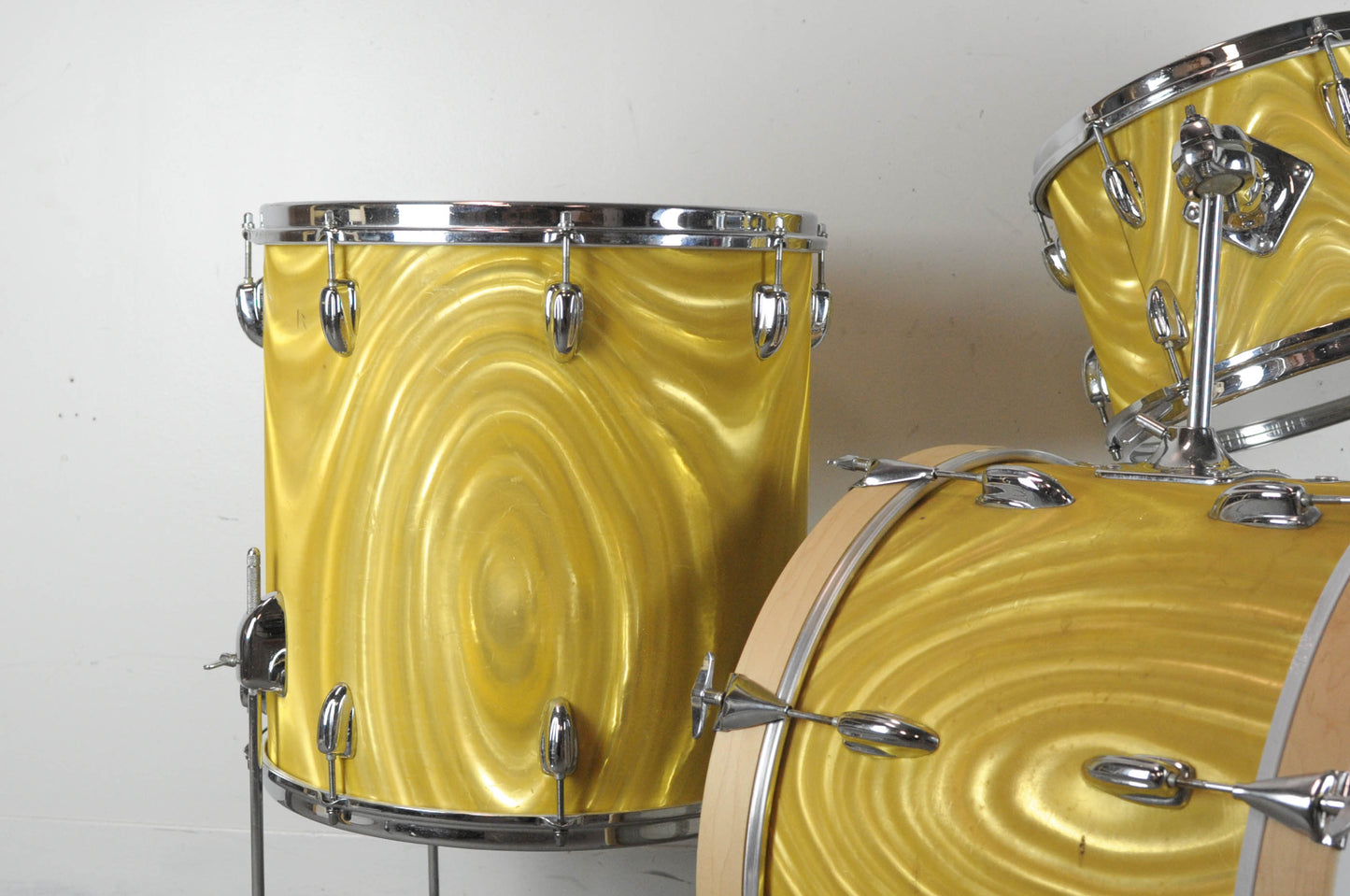 1970s Slingerland Gold Satin Flame Deluxe Gene Krupa Outfit No. 1N Drum Set