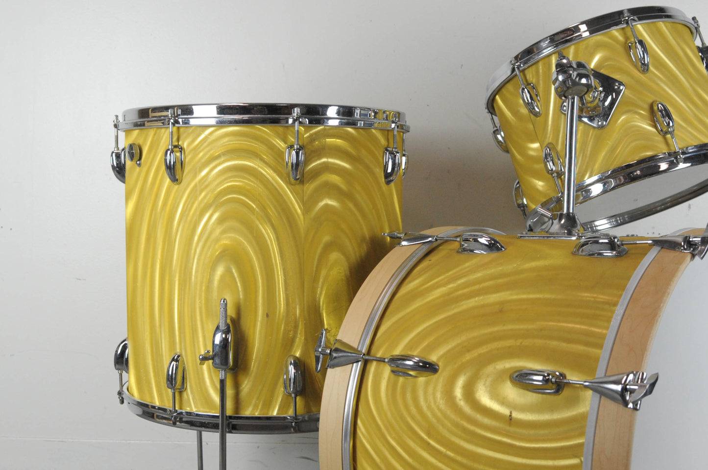 1970s Slingerland Gold Satin Flame Deluxe Gene Krupa Outfit No. 1N Drum Set