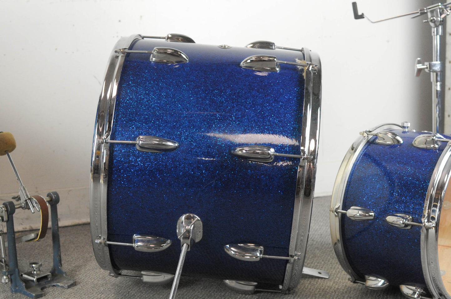 1965 Slingerland "Jet" Sparkling Blue Pearl Drum Set