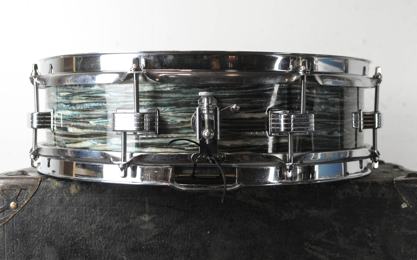 1960s Ludwig Pre-Serial 4x14 Oyster Blue Downbeat Snare Drum