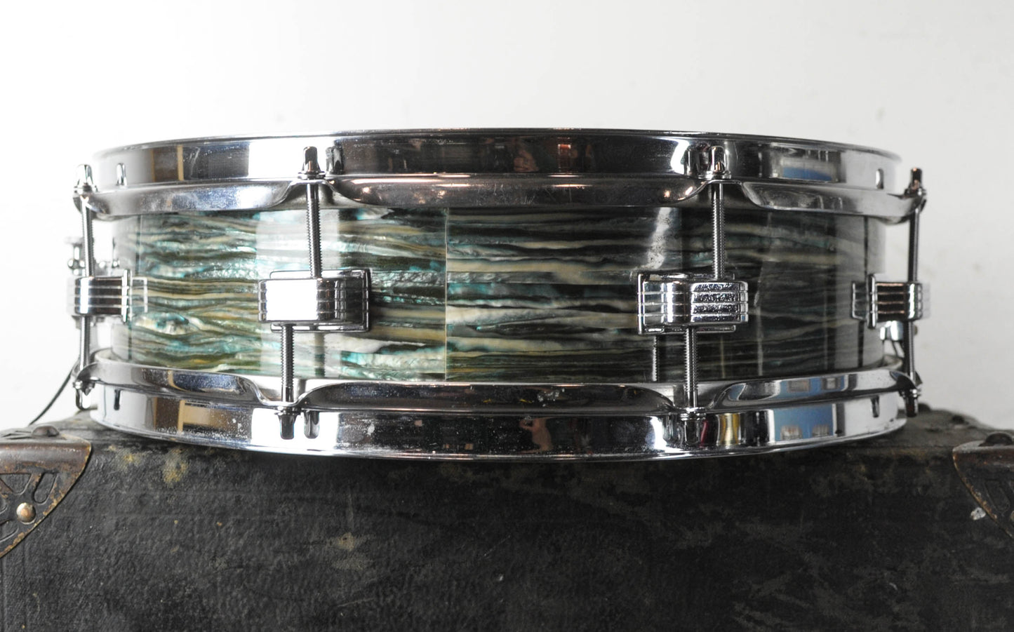 1960s Ludwig Pre-Serial 4x14 Oyster Blue Downbeat Snare Drum