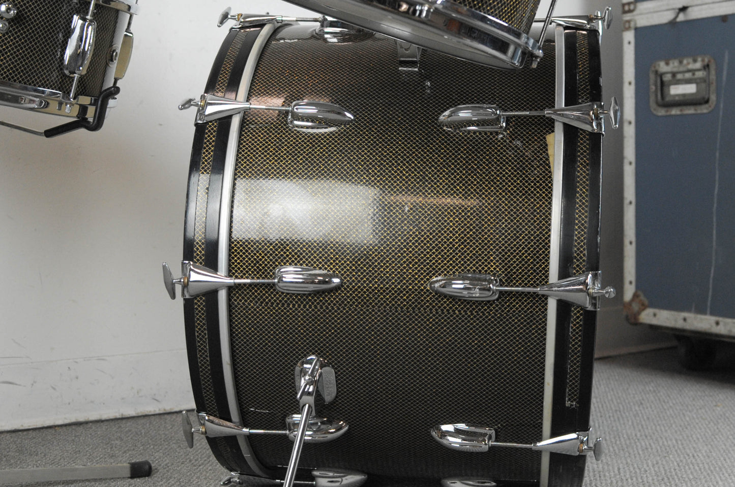 1962 Slingerland Gold Veiled Ebony Pearl Windsor 6N Drum Set