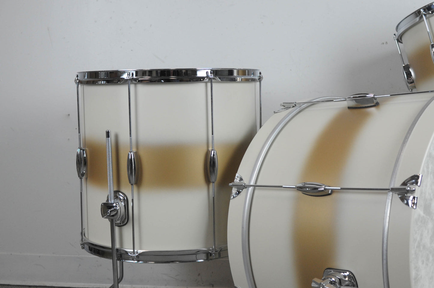 C&C Drum Co Player Date II Antique White & Gold Duco Drum Set