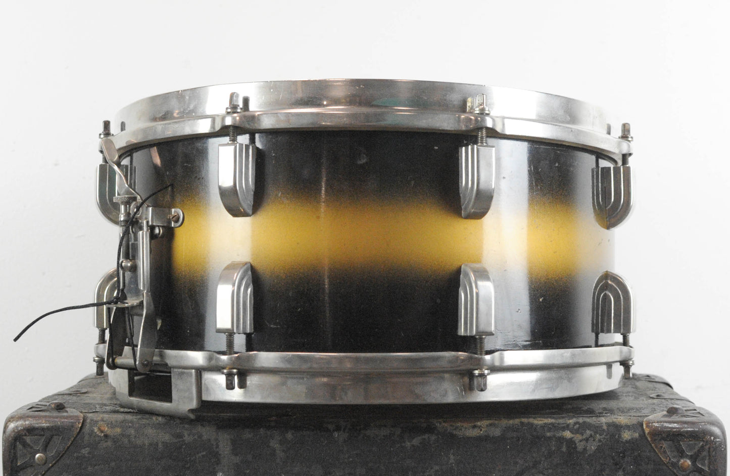 1940s Leedy 6.5x14 Broadway Standard Black & Gold Duco Snare Drum