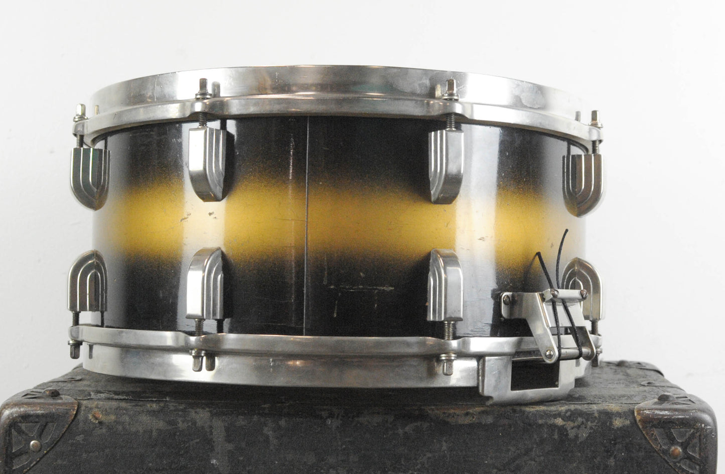 1940s Leedy 6.5x14 Broadway Standard Black & Gold Duco Snare Drum