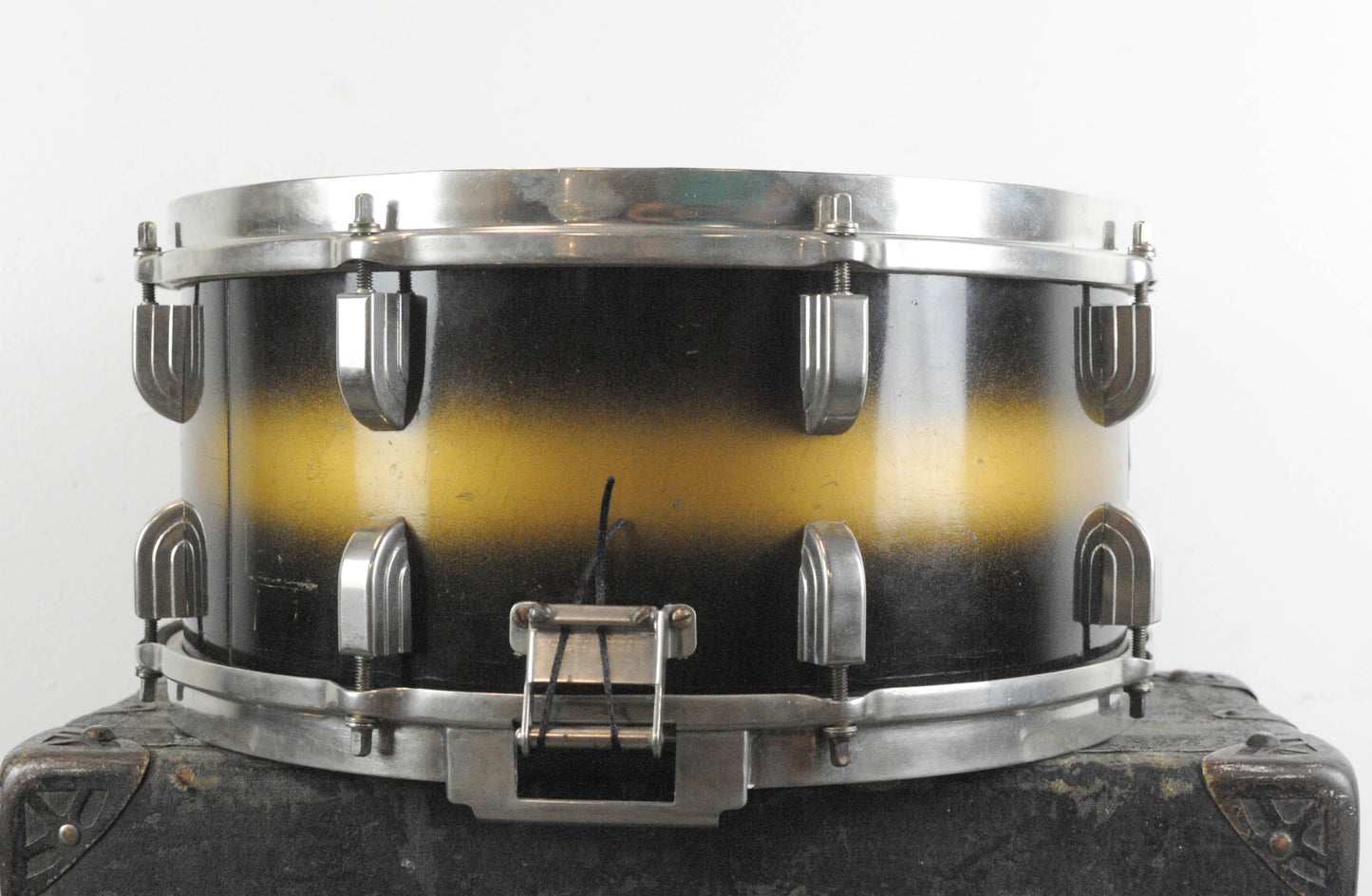 1940s Leedy 6.5x14 Broadway Standard Black & Gold Duco Snare Drum