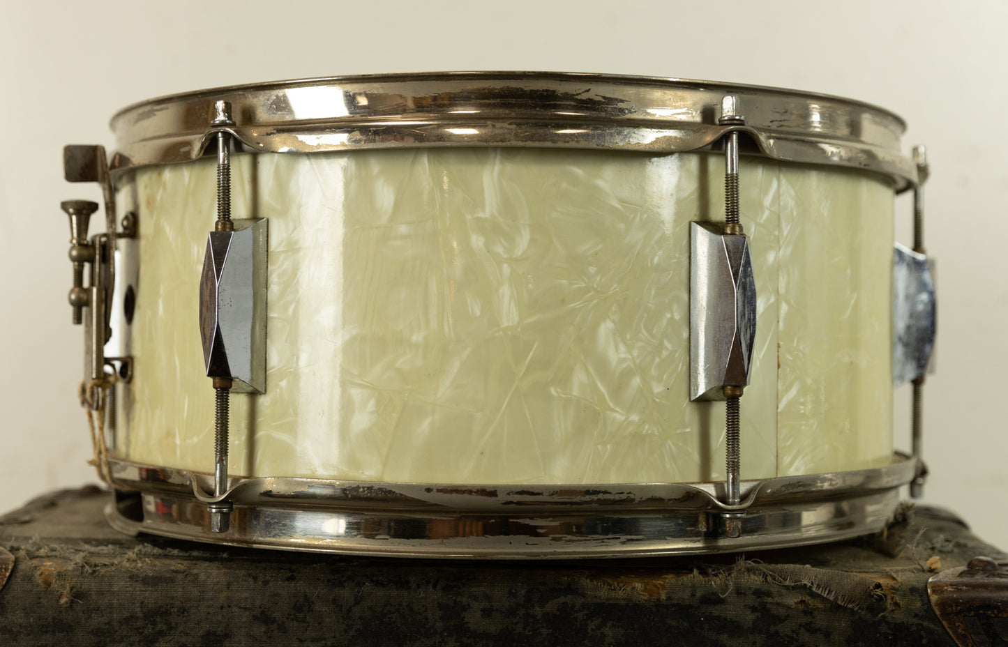 1930s Leedy & Strupe 6.5x14 White Marine Pearl Snare Drum