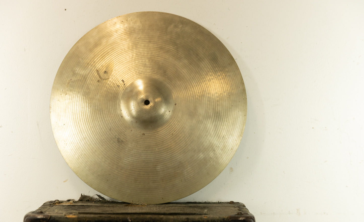 Vintage Paiste Ludwig 18" Crash Cymbal 1325g