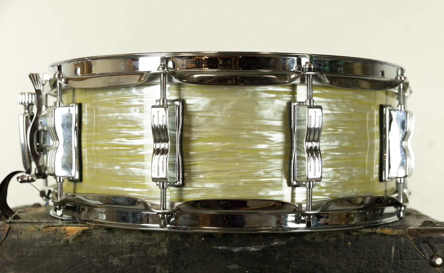 Ludwig Classic Maple 5x14 Olive Oyster Snare Drum