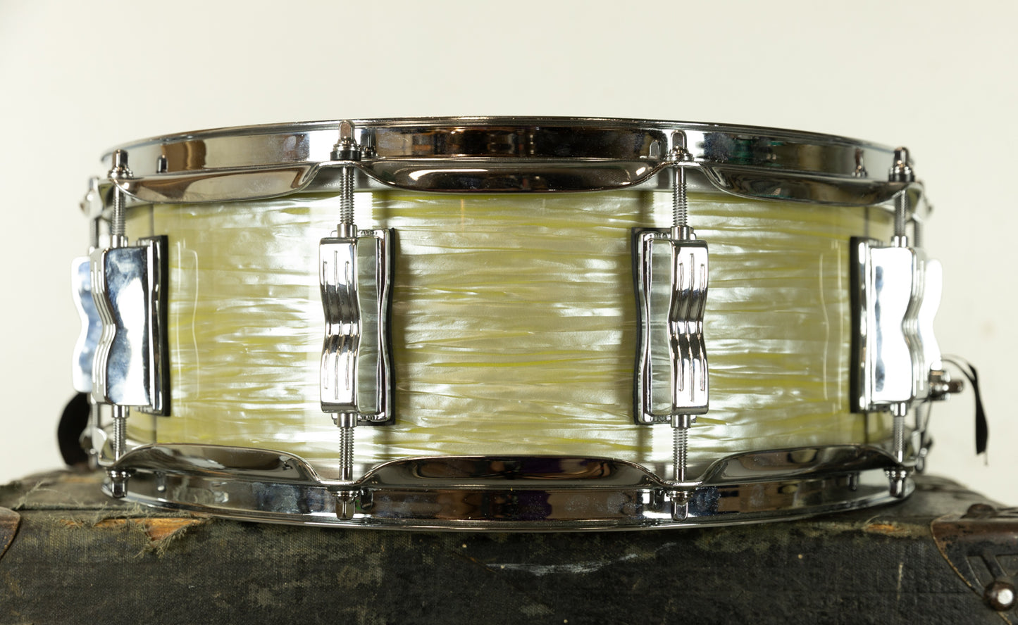 Ludwig Classic Maple 5x14 Olive Oyster Snare Drum