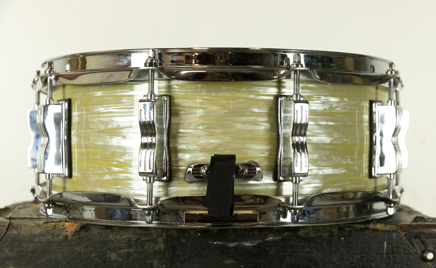 Ludwig Classic Maple 5x14 Olive Oyster Snare Drum