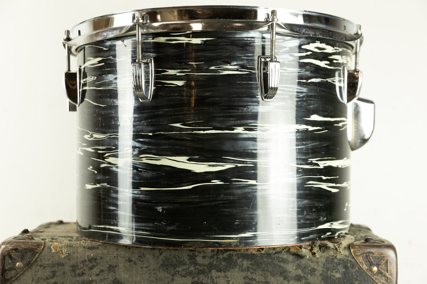 1970s Ludwig 10x15 Oyster Black Pearl Tom