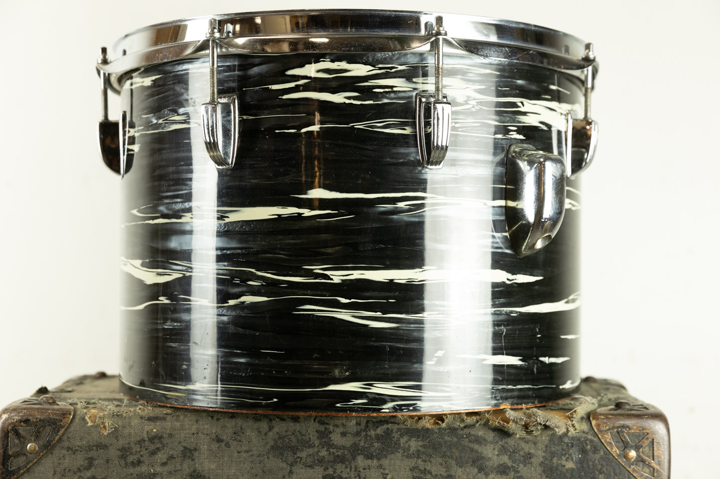 1970s Ludwig 10x15 Oyster Black Pearl Tom