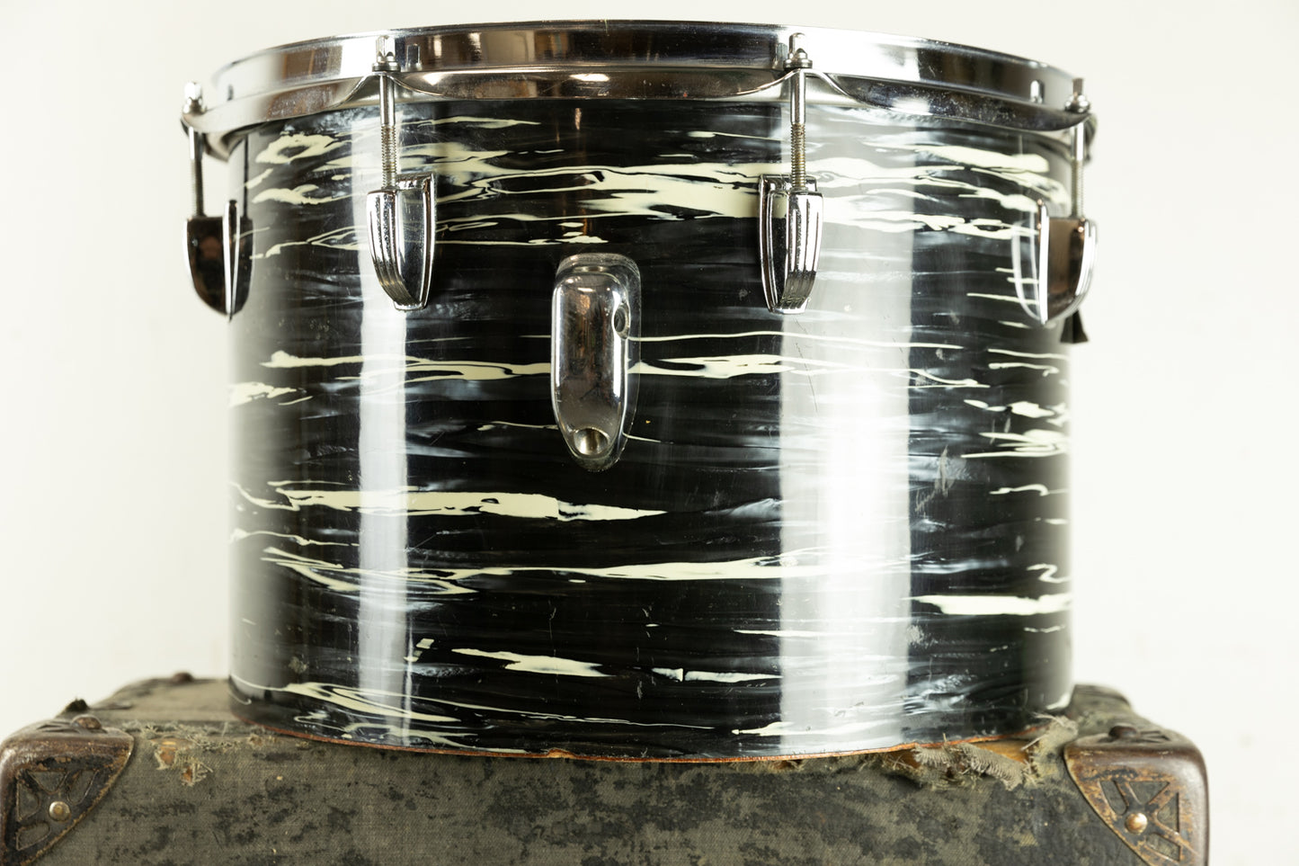 1970s Ludwig 10x15 Oyster Black Pearl Tom