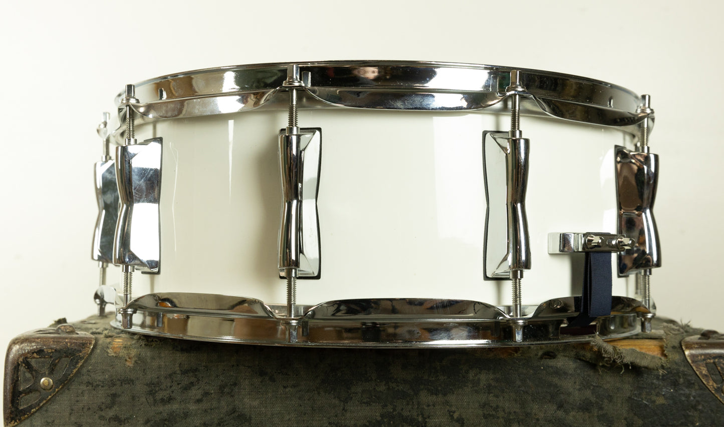 Yamaha 5.5x14 SBS1455 Stage Custom Birch Pure White Snare Drum