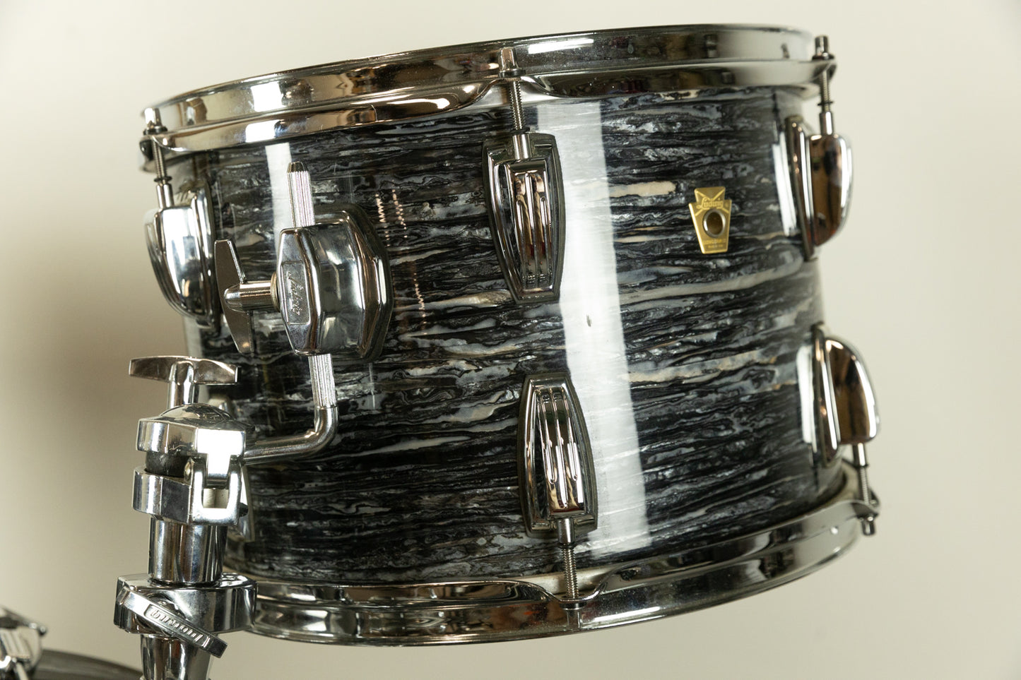 2014 Ludwig Legacy Maple Oyster Black Pearl Drum Set