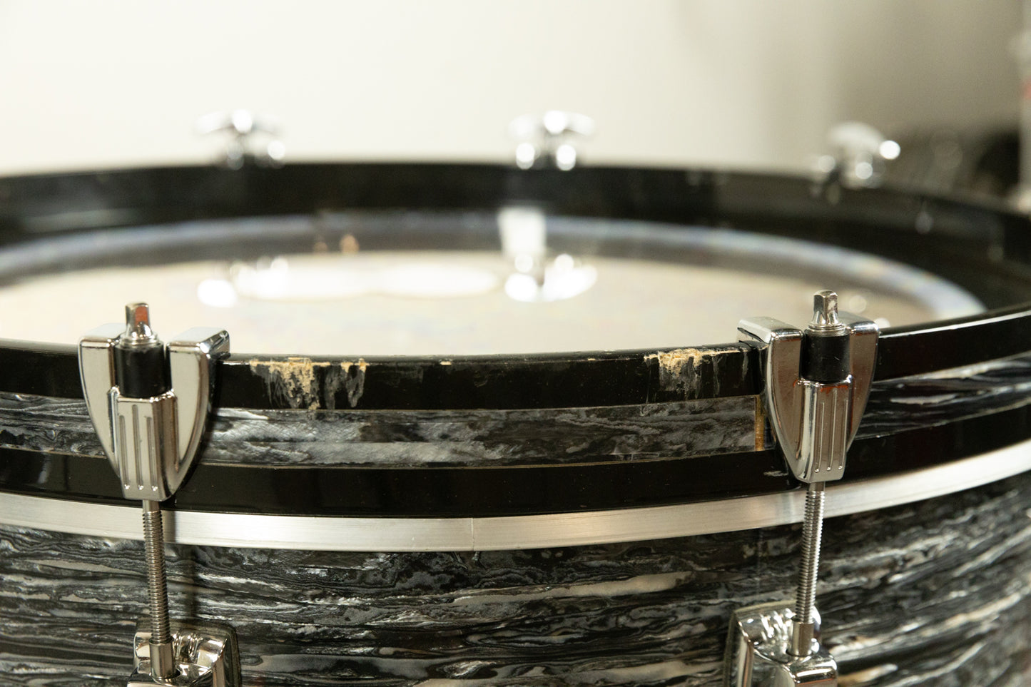 2014 Ludwig Legacy Maple Oyster Black Pearl Drum Set