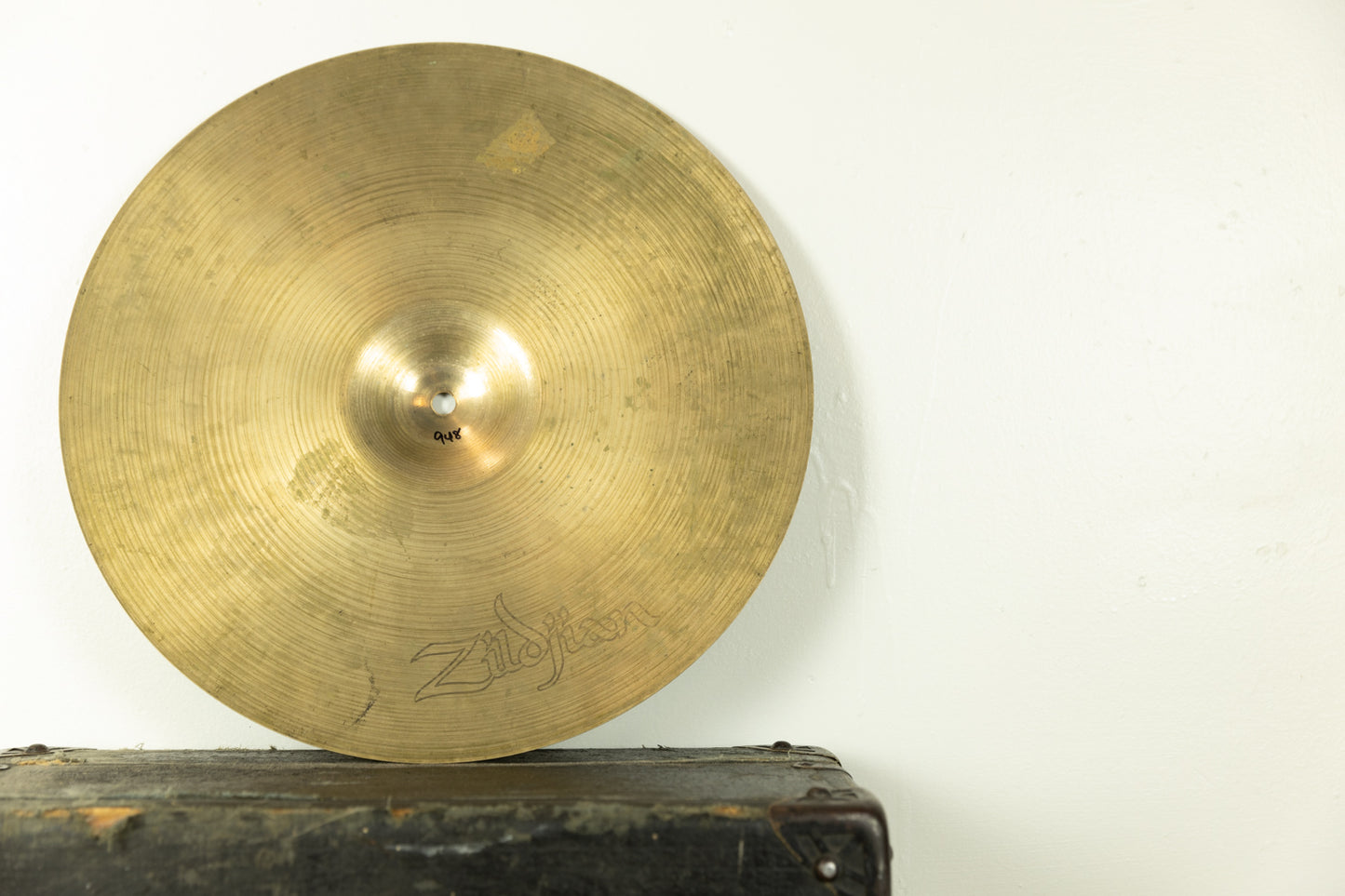 Vintage Zildjian 16" Hollow Logo Thin Crash Cymbal 948g