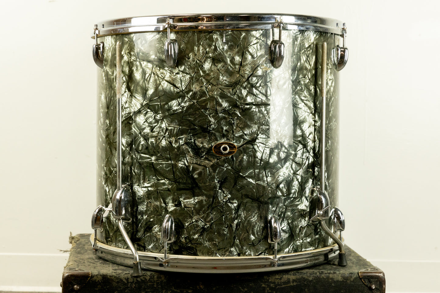 1960s Slingerland 18x20 Black Diamond Pearl Floor Tom